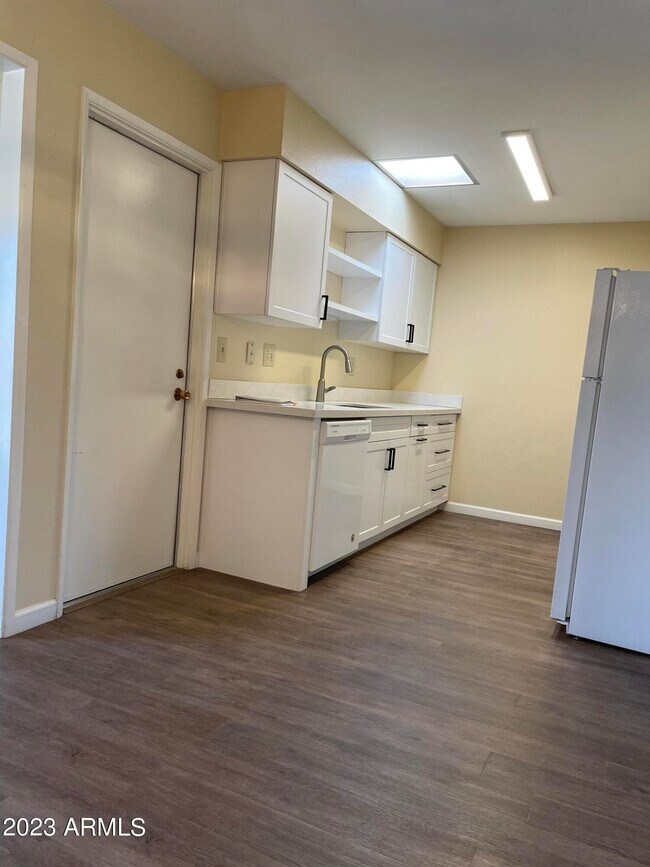 Building Photo - 13227 N 99th Dr