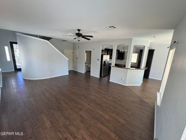 Building Photo - 5020 Gold Ranch Ave