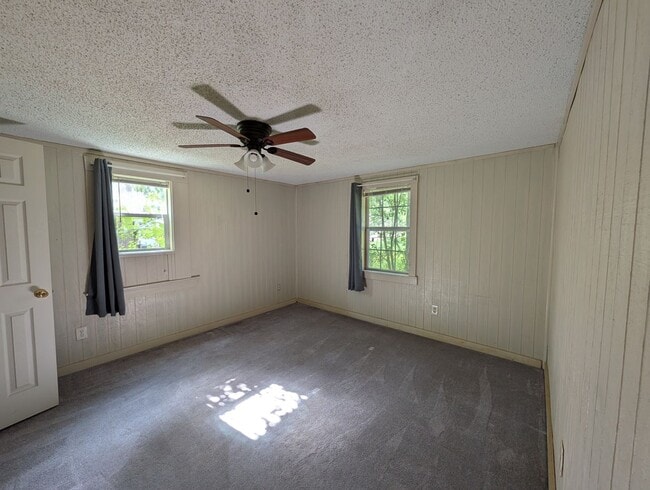 Building Photo - 64 Gazebo St
