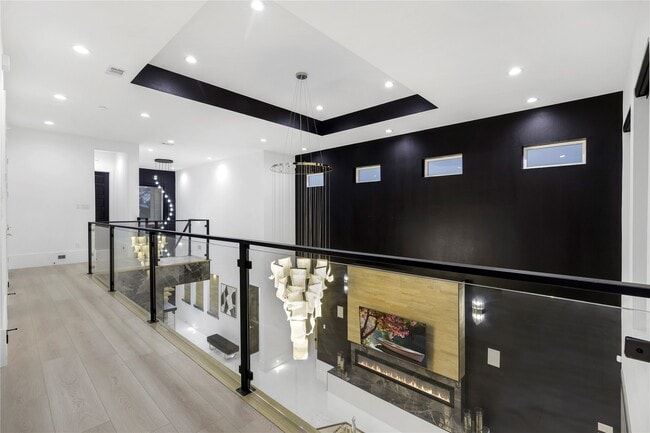 Building Photo - 3902 Charleston St