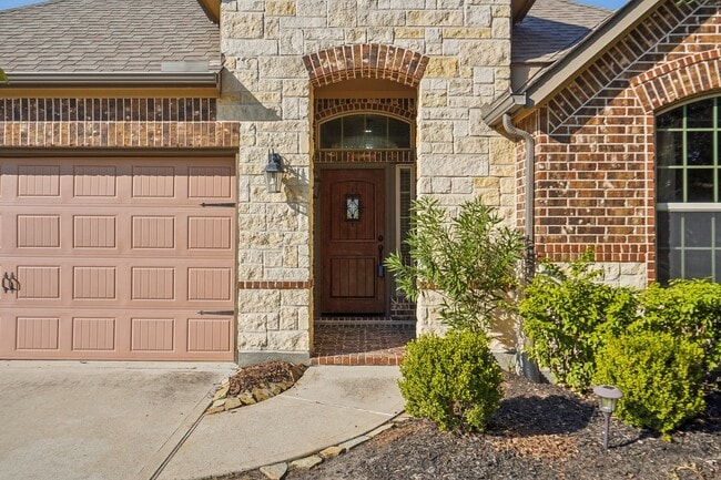 Building Photo - 19806 Morgan Jane Way