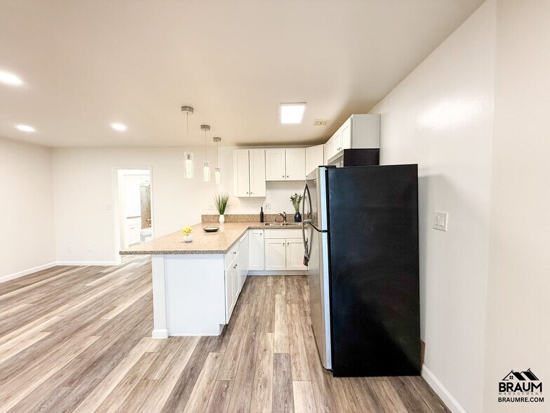 Building Photo - 5611 Fulcher Ave