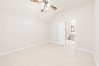 Building Photo - 7518 Alcomita Dr
