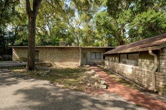 Building Photo - 4405 Barrow Ave