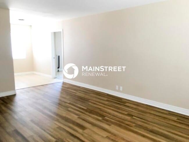 Building Photo - 3 Bedroom Pet-Friendly Home in Phoenix, AZ...