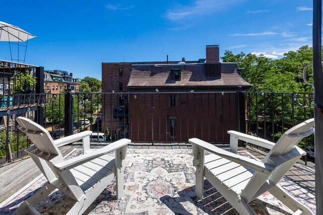 Primary Photo - 762 Tremont St