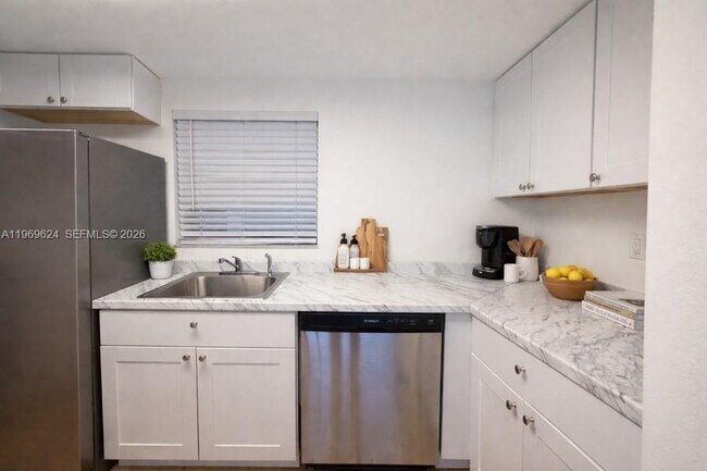 Building Photo - 1800 N Congress Ave