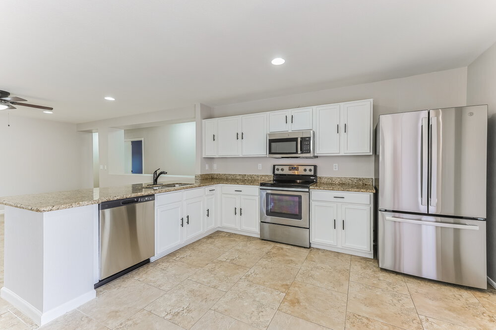 Building Photo - 2281 E Peach Tree Dr