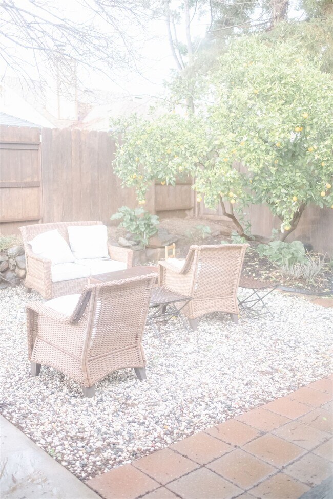 Building Photo - 2120 Boyden Dr