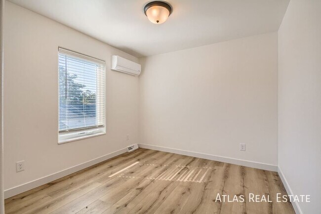 Building Photo - 4731 Columbine St