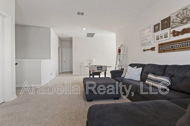 Building Photo - 955 Brown Thrasher