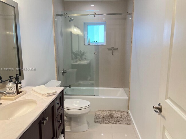 Building Photo - 7901 NW 171st St