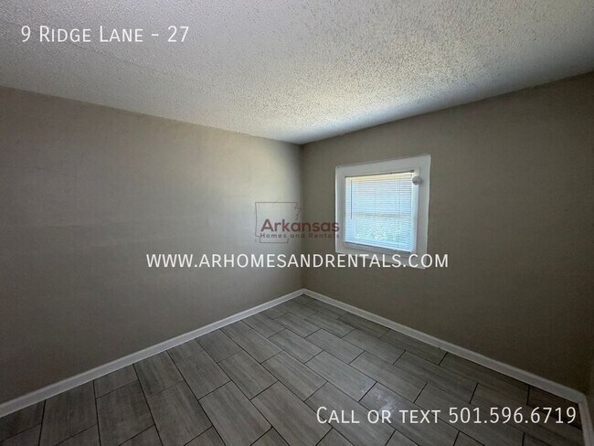 Building Photo - 9 Ridge Ln