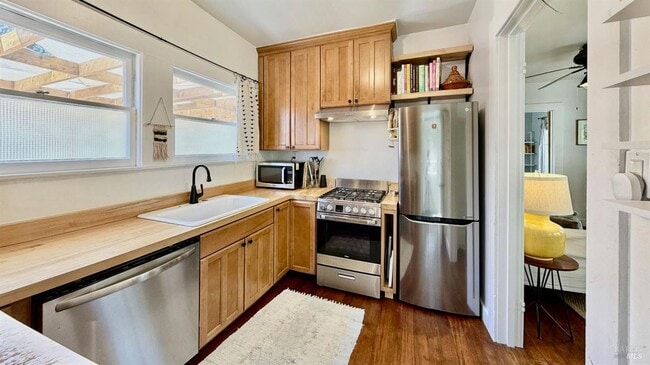 Building Photo - 1813 Fair Way