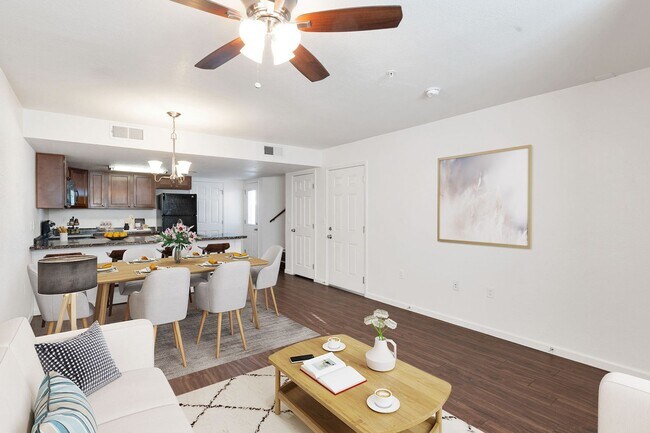 Interior Photo - San Augustine