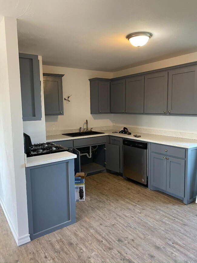 Building Photo - 3506 E Baylor St