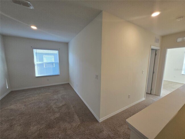Building Photo - 1097 Blue Jay Dr