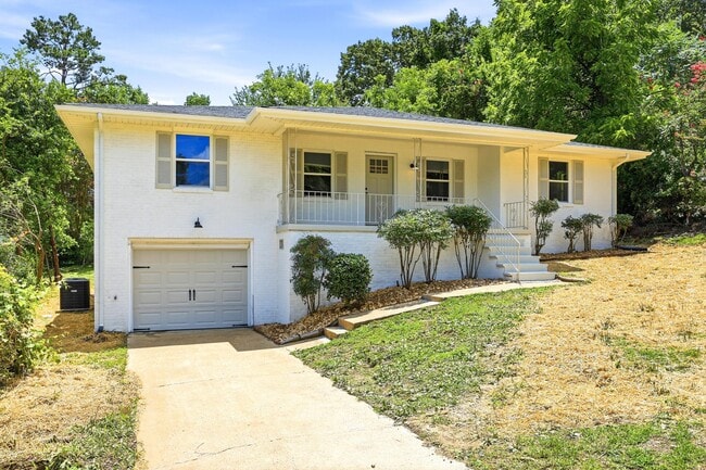 Building Photo - 114 Alpine Dr