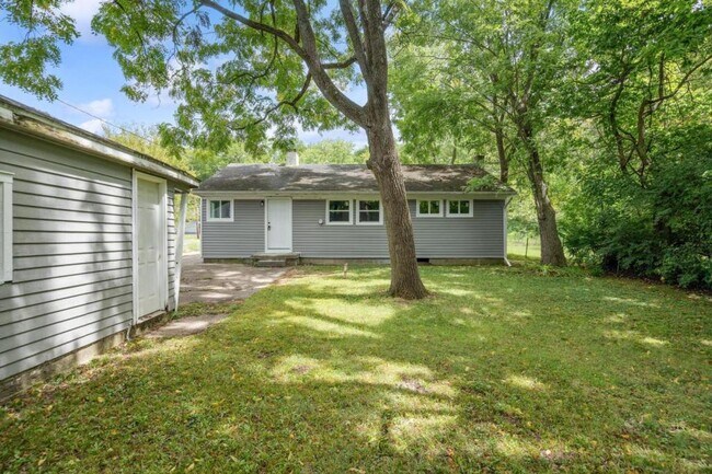 Building Photo - 3409 Barbee Dr