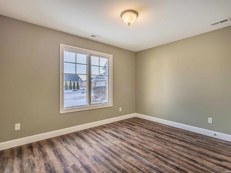 Building Photo - 11297 Belleharbour Cove