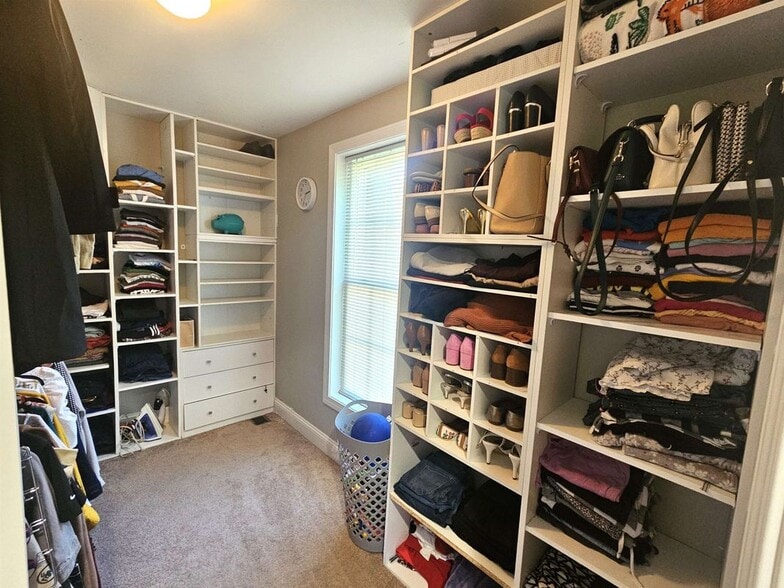 Building Photo - 9 Hibiscus