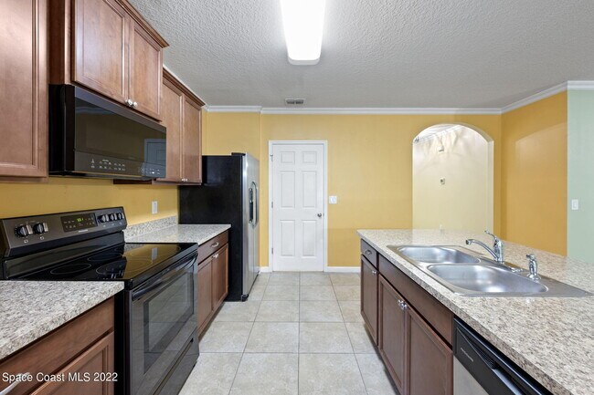 Building Photo - 4600 Pagosa Springs Cir