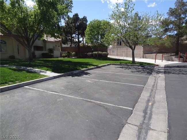 Building Photo - 1029 Allure Dr