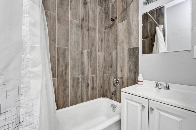 Building Photo - 964 Joseph Pl