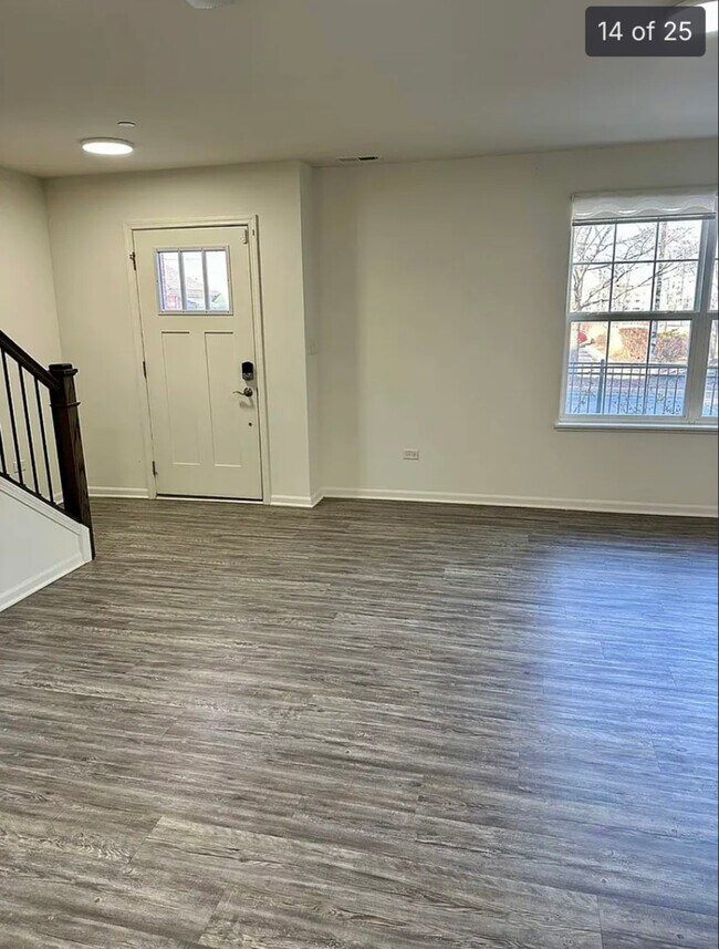 Building Photo - 2949 Reflection Dr