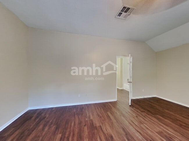 Building Photo - 201 Mammoth Springs Ln