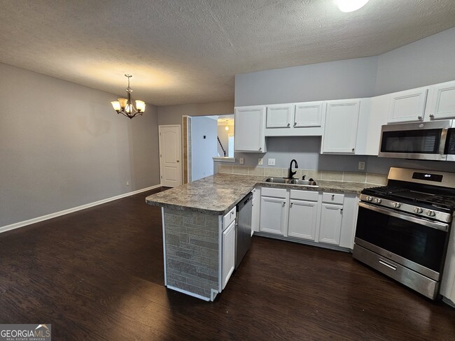 Building Photo - 1243 Blairs Pointe Dr SW