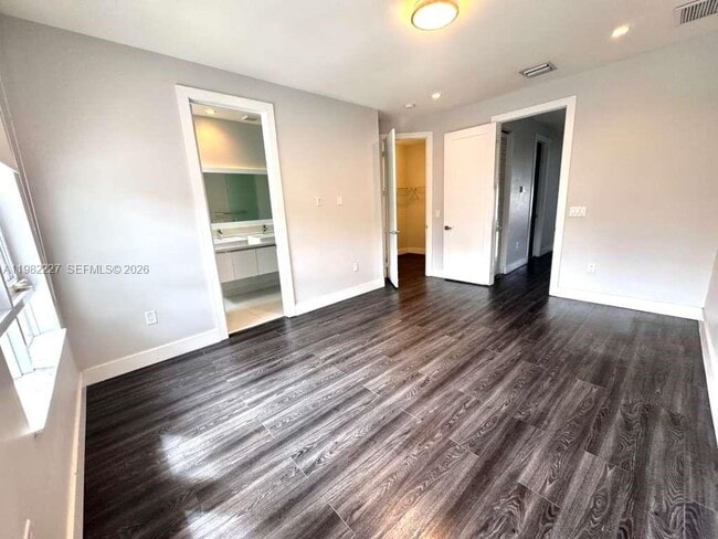 Building Photo - 6458 NW 103rd Psge