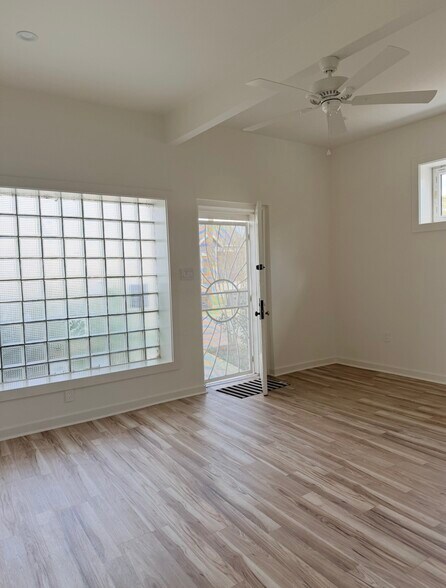 Building Photo - 3012 Castiglione St