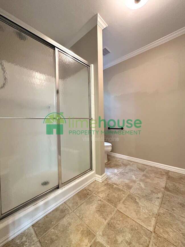 Building Photo - 2849 Crossings Dr