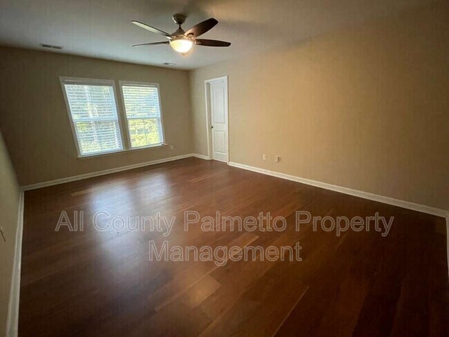 Building Photo - 120 Gazania Way