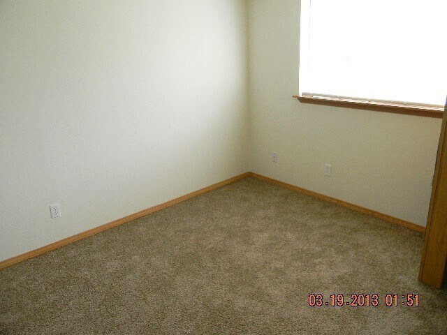 Building Photo - Home in Davis Park