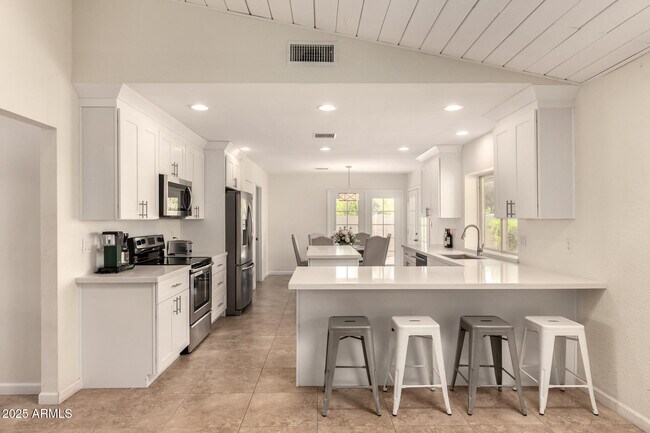 Building Photo - 2445 S Catarina