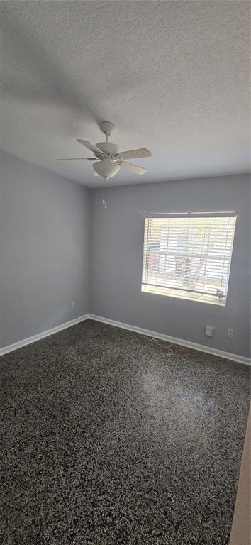 Building Photo - 1500 Roscomare Ave