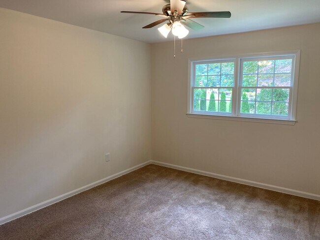 Building Photo - Welcome home!
