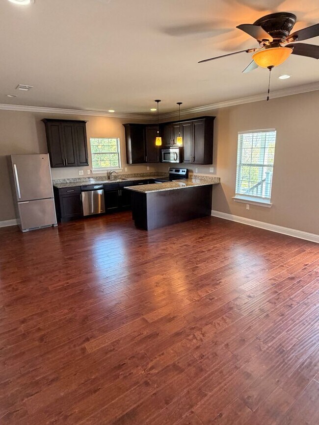 Building Photo - 5748-5748 Cameron Blvd