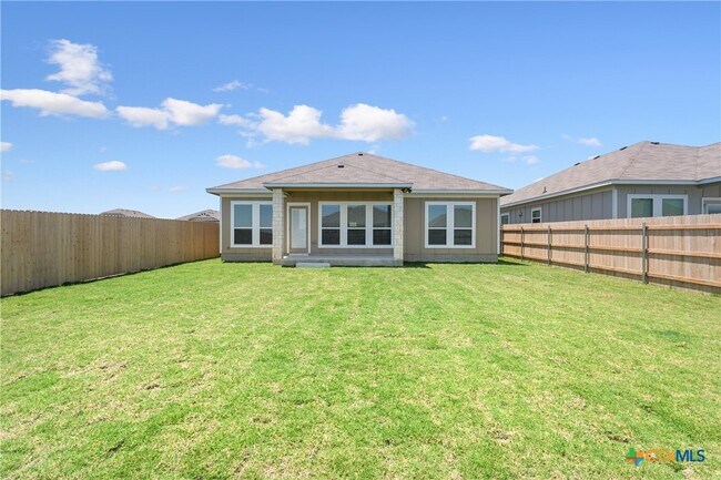 Building Photo - 2823 Fox River Dr