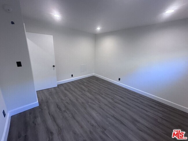 Building Photo - 2228 20th St