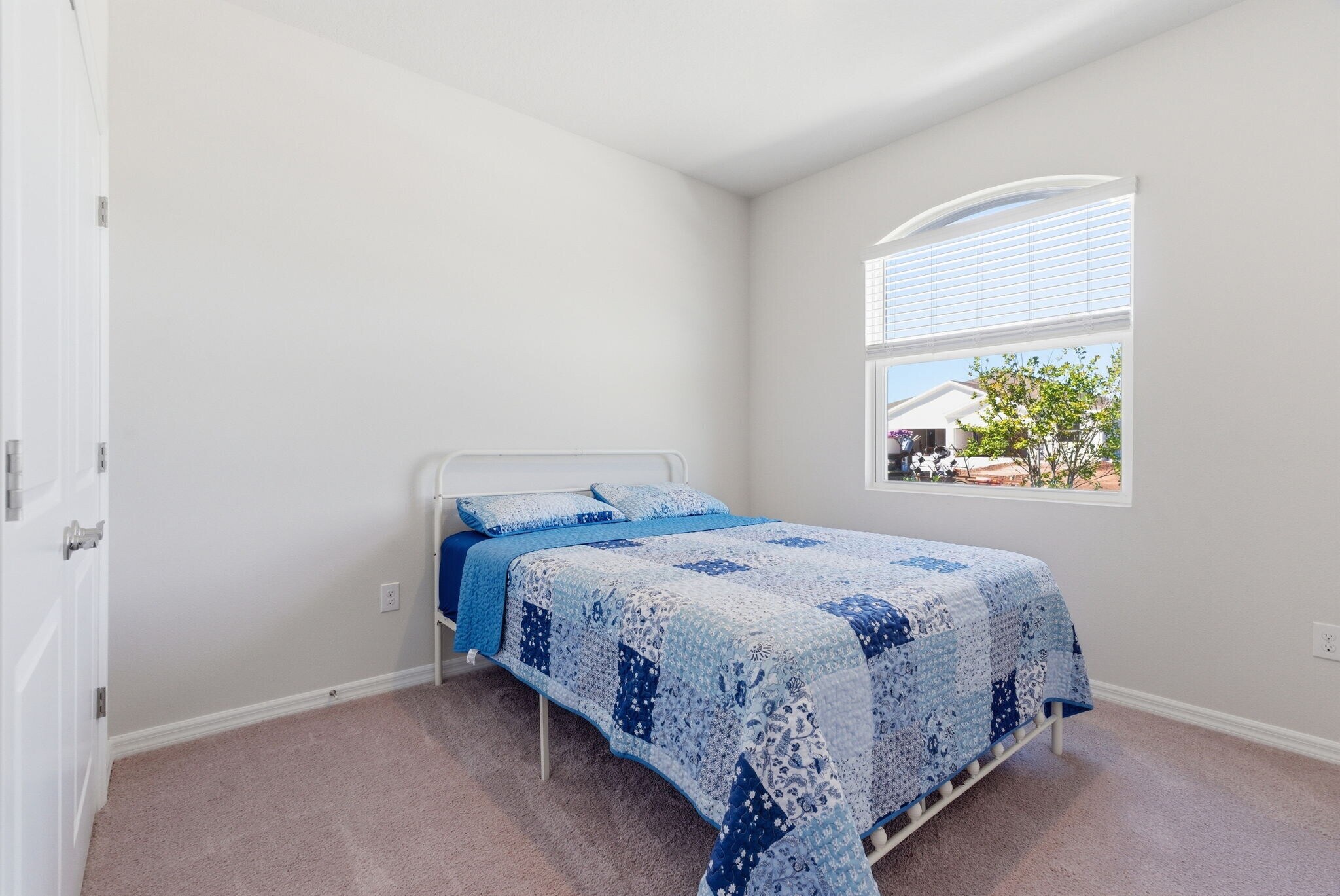 Building Photo - 857 157th Ct E