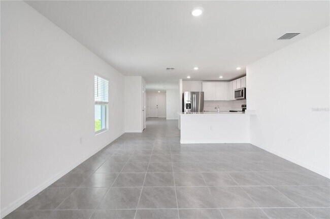 Building Photo - 8666 SW 44th Terrace