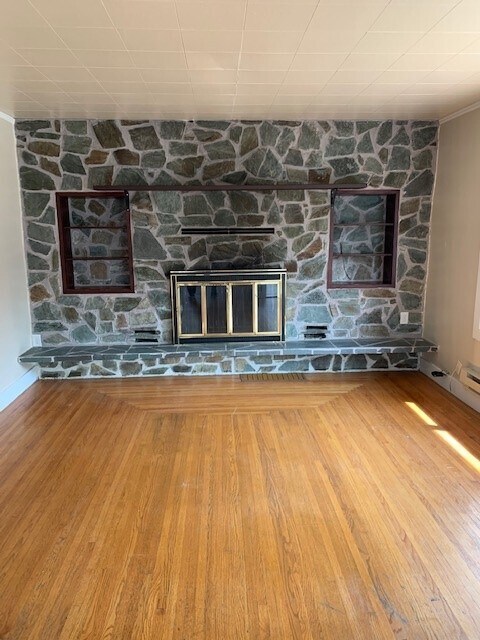 Living room - 2717 Mill Ave