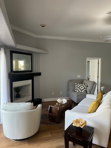 Building Photo - 7533 Hatteras Dr
