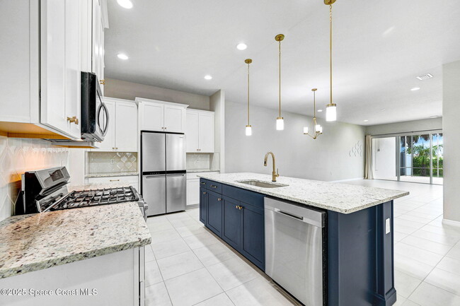 Building Photo - 8117 Tethys Ct