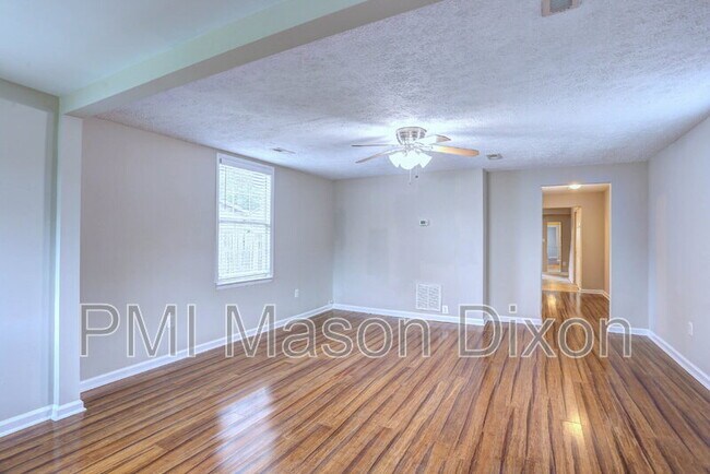 Building Photo - 1651 Elkridge Dr