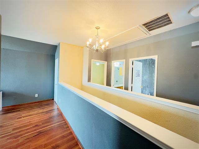 Building Photo - 3838 Brandon Park Dr