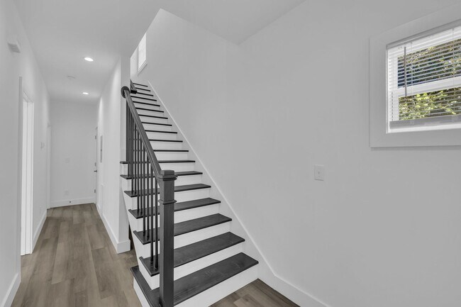 Building Photo - *Modern Construction Luxury Townhome - Downtown Raleigh*
